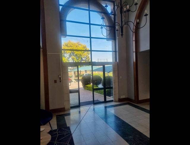 BUSINESS PROPERTY TO RENT IN BEDFORDVIEW